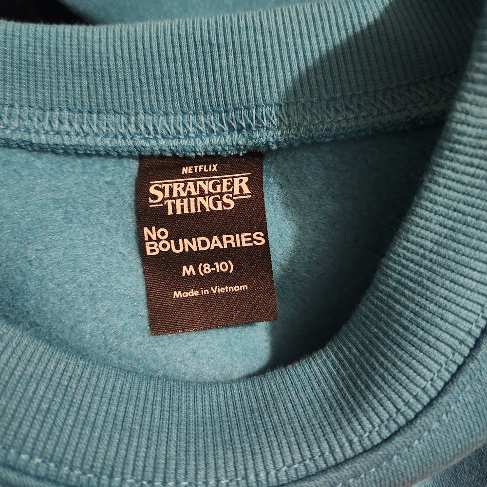Stranger Things WSQK Radio Sweatshirt - Picture 6 of 7